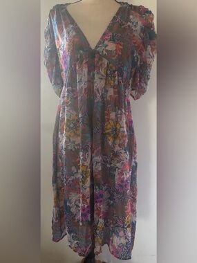 Akemi+Kin Floral V-Neck Women’s Midi Dress in Multicolor